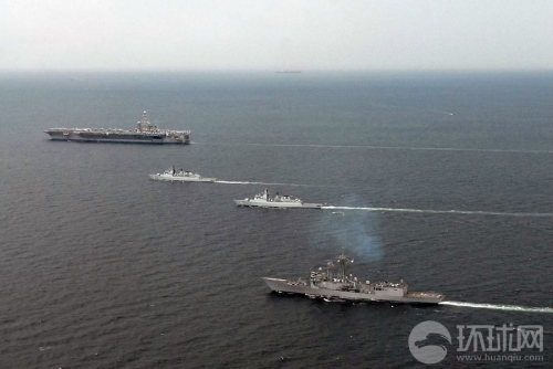 美國(guó)海軍華盛頓號(hào)航母在南中國(guó)海上游弋 美國(guó)海軍華盛頓號(hào)航母在南中國(guó)海上游弋