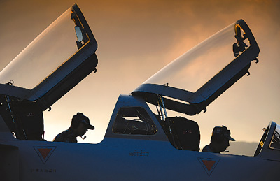 Cе鄂_麣ĚZ7wCM{ԇ Aӛ z