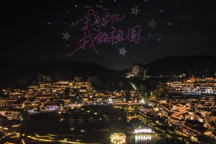 “烏江煙火大會(huì)”燃動(dòng)國慶中秋假期夜經(jīng)濟(jì)