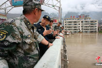 海軍爆破專家增援舟曲