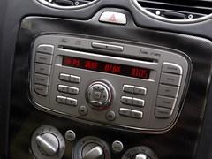 空間偏小/性能滿意 福克斯兩廂體驗點評