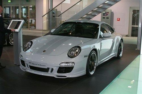 �������A ȫ�±��r��911 Turbo��܇���� ��܇֮��
