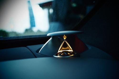 經(jīng)典重現(xiàn) 海外試梅賽德斯-奔馳SLS AMG