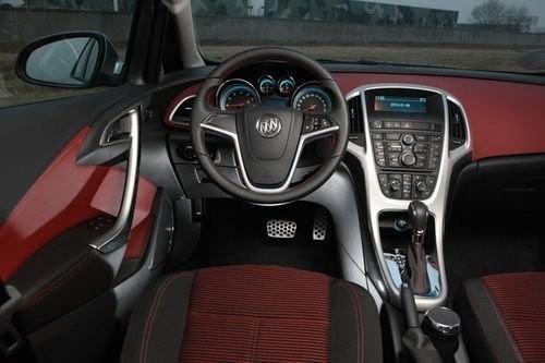 運動真豪杰 測試上海通用別克英朗XT