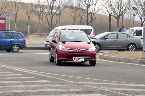 "紅色旋風來襲" 測試東風雪鐵龍C2 VTS