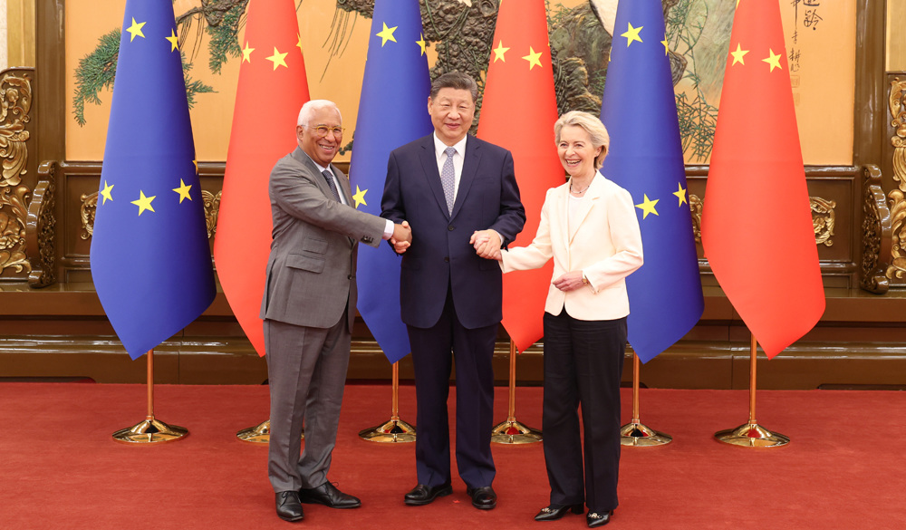 習近平會見歐洲理事會主席科斯塔、歐盟委員會主席馮德萊恩
