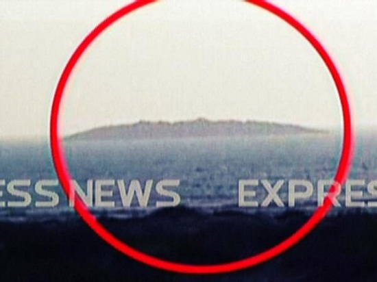 巴基斯坦7.7級強震致海床上升海上冒出小島(圖)