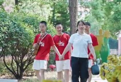 徐麗：帶領視障孩子“跳”出生命之光