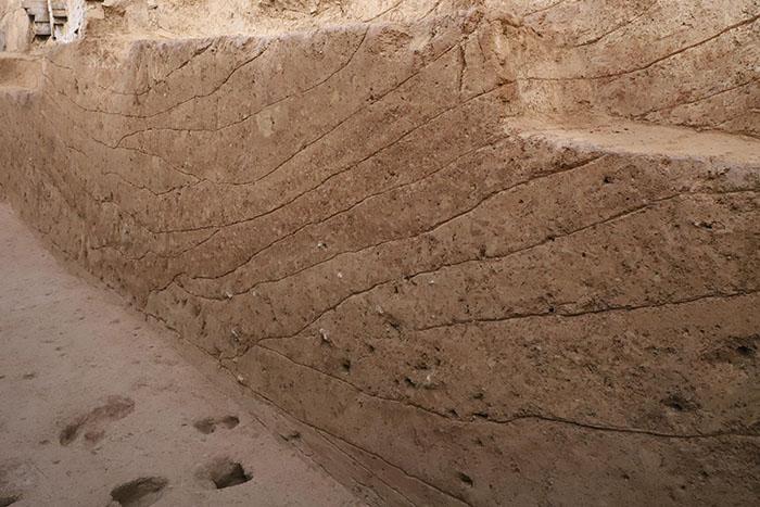 河南洛陽發現疑是二里頭都邑城墻